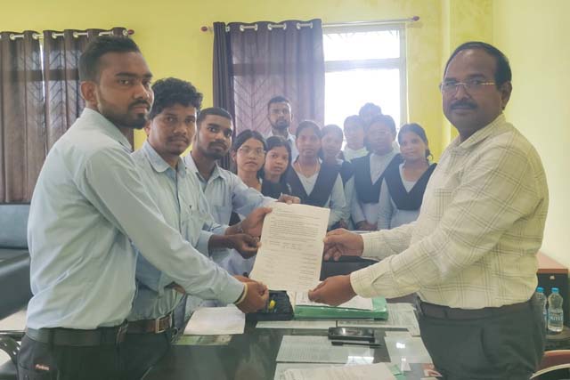 सिदो कान्हू मुर्मू विश्वविद्यालय में संताली भाषा की घोर उपेक्षा, दांव पर 4200 छात्रों का भविष्य