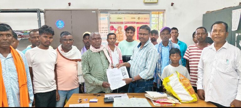गाय की बलि का आरोप, ग्रामीणों ने की ग्राम प्रधान को हटाने की मांग