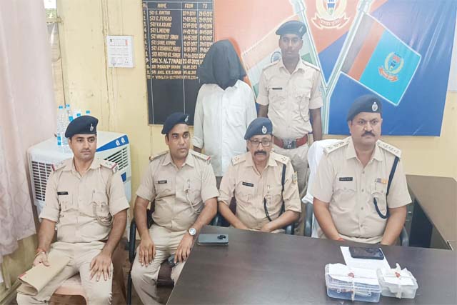 साहिबगंज में पुलिस को मिली बड़ी कामयाबी, एमडीएमए के साथ तस्कर को किया गिरफ्तार