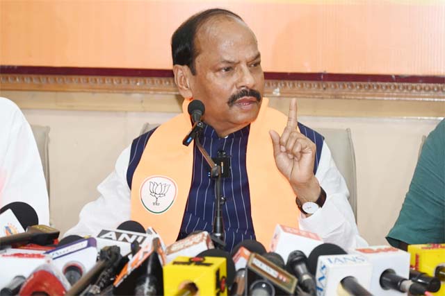 MMDR संशोधन राज्य और राष्ट्रहित में, झामुमो-कांग्रेस फैला रहे भ्रम : रघुवर दास