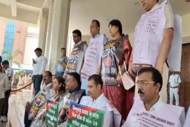 JPSC-JSCC कथित धांधली के विरोध में NDA विधायकों का प्रदर्शन, मुख्यमंत्री के इस्तीफे की मांग