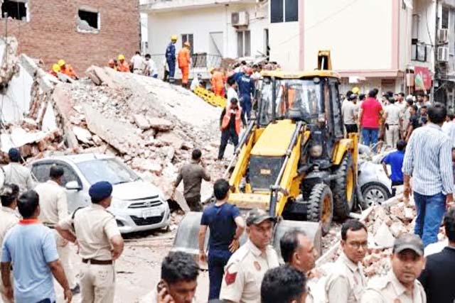 दिल्ली के सत्य निकेतन पीजी हादसे में मरने वालों की संख्या 6 हुई, बचाव अभियान तेज