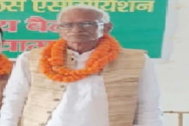 मोहन प्रसाद को फिर मिली फेयर प्राइस डीलर एसोसिएशन के जिला अध्यक्ष की जिम्मेदारी