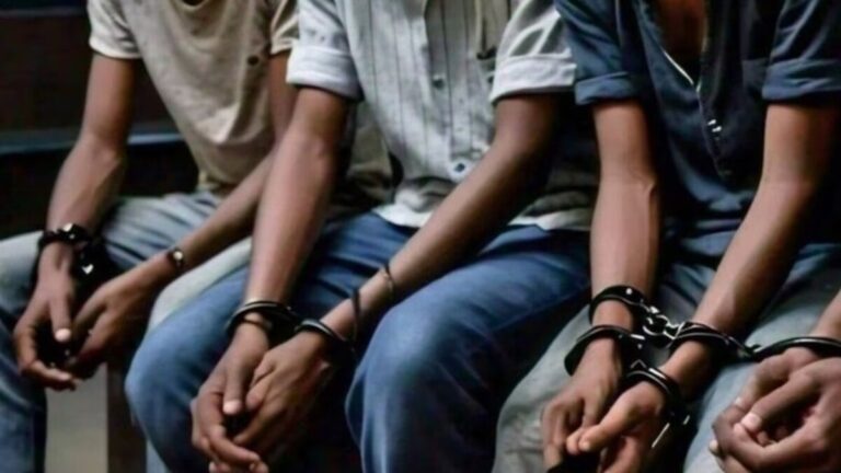 DUMKA : ब्राउन शुगर के साथ 3 तस्कर गिरफ्तार