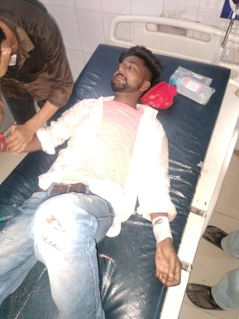 साहिबगंज में युवक पर किया चाकू से हमला,युवक जख्मी, अस्पताल में इलाजरत*