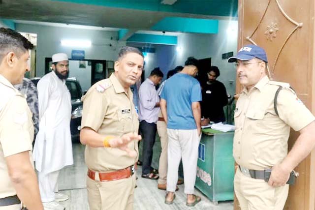 गेस्ट हाउस में फंदे से झूलता मिला मुजफ्फरनगर के यूट्यूबर का शव
