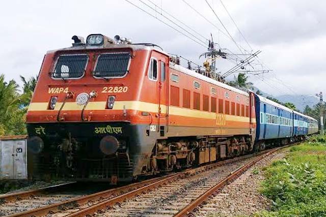 त्योहारों पर यात्रियों की अतिरिक्त भीड़ के लिए उत्तर रेलवे चलाएगा दो फेस्टिवल स्पेशल ट्रेनें