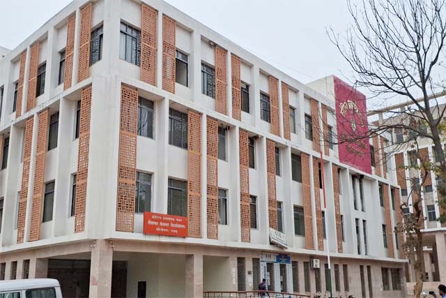 एनसीसीएफ विवाद : एनपीयू ने दो पूर्व परीक्षा नियंत्रकों से मांगा जवाब