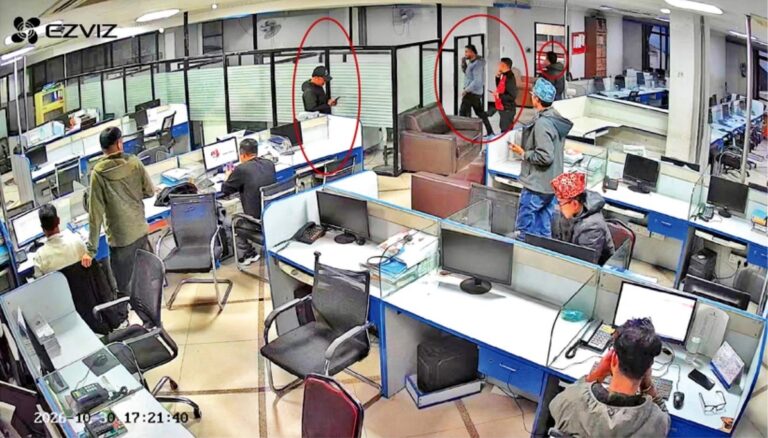 नेपाल में मीडिया संस्थानों पर मध्यरात में पुलिस की छापेमारी, कई पत्रकार हिरासत में