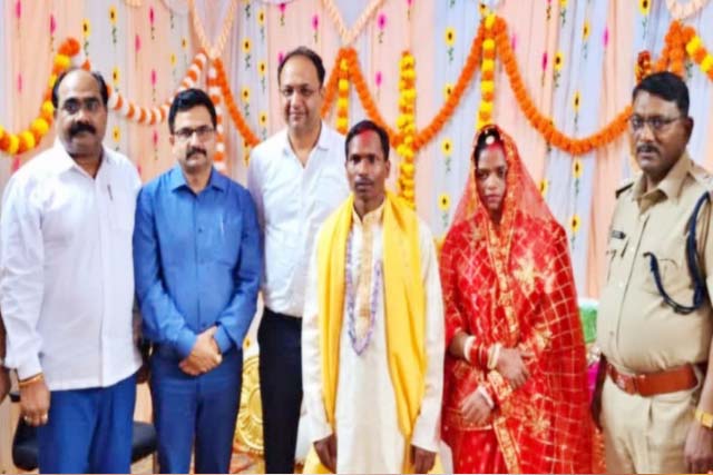 हजारीबाग जेल में दो पूर्व नक्सली कमांडरों ने रचाई शादी, पुलिस अधिकारी बने बाराती
