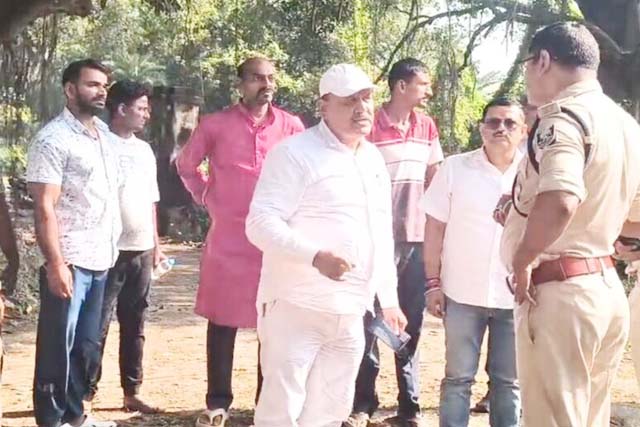 बिहार एमएलसी चुनाव : मोकामा में जेडीयू-जनसुराज समर्थक भिड़े, छपरा में प्रत्याशी पर एफआईआर दर्ज