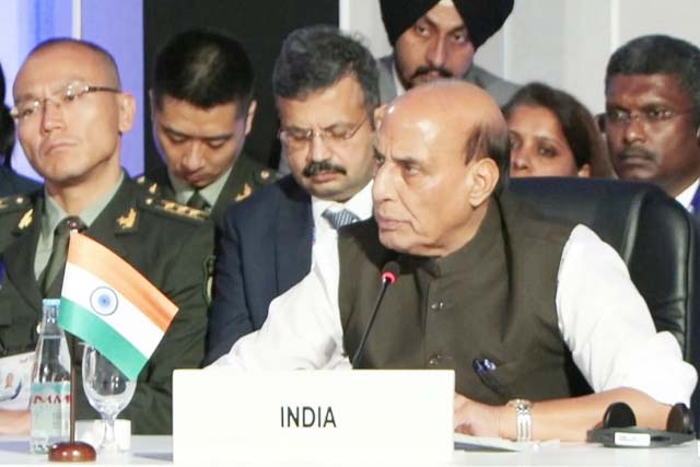 ऑपरेशन सिंदूर’ से और मजबूत हुई भारत की आतंकवाद के खिलाफ लड़ाई : राजनाथ