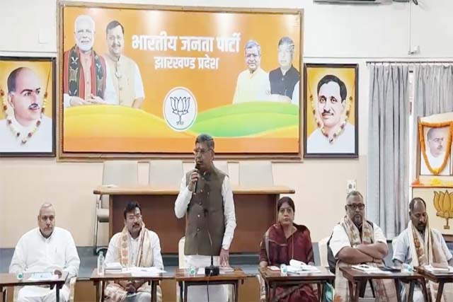 राष्ट्रीय अध्यक्ष नितिन नवीन के दौरे को लेकर झारखंड भाजपा प्रदेश पदाधिकारियों की बैठक
